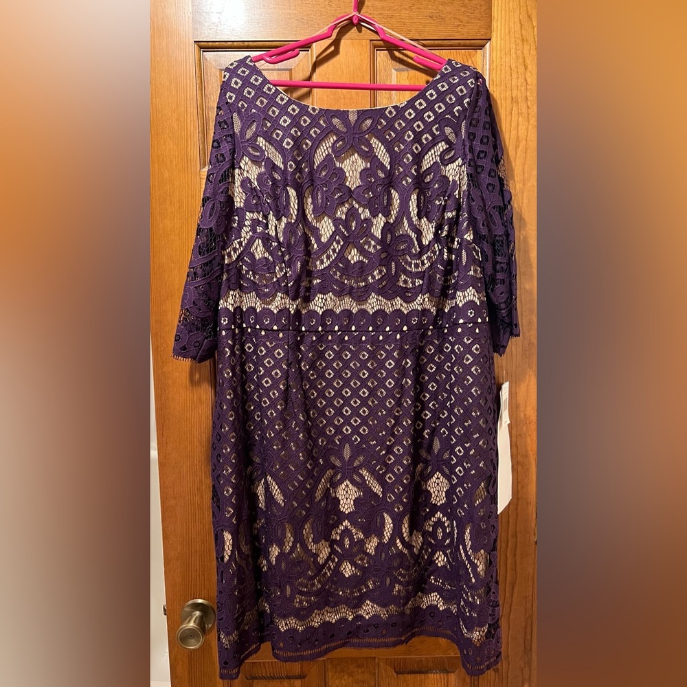 NWT Gabby Skye Women’s Dress Size 18W